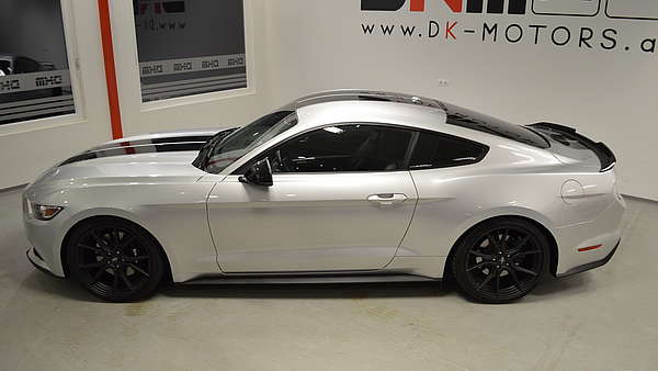Ford Mustang Fastback 2.3 Eco Boost Foto 2