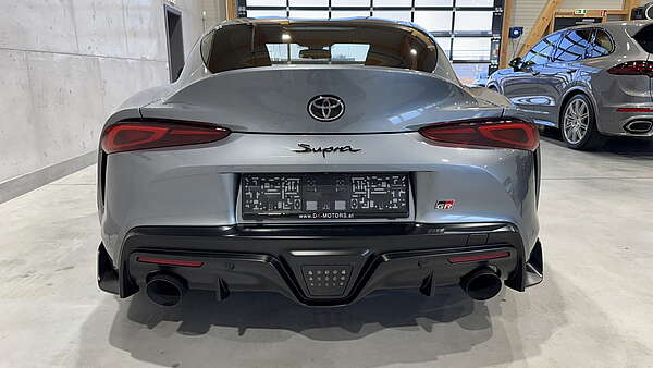 Toyota Supra GR MK5 grau 2021 Foto 3