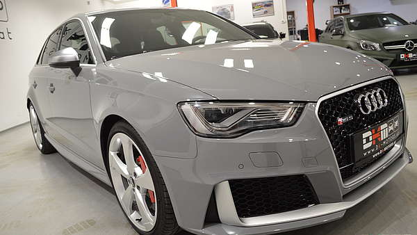 Audi RS3 Sportback 8V grau Foto 5