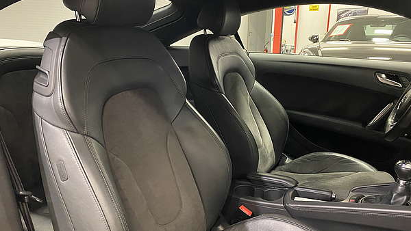 Audi TT 1.8 TFSI Ibisweiß Foto 13