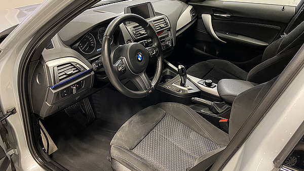 BMW 116d Automatik M-Paket Foto 10