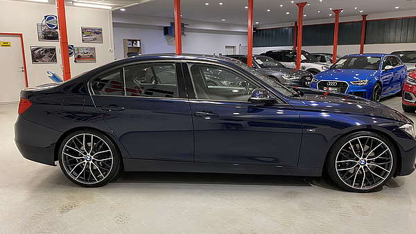 BMW 328i F30 Sport Line Automatik Foto 4