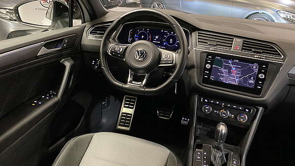 VW Tiguan 2.0 TDI 4Motion R-Line DSG Foto 23