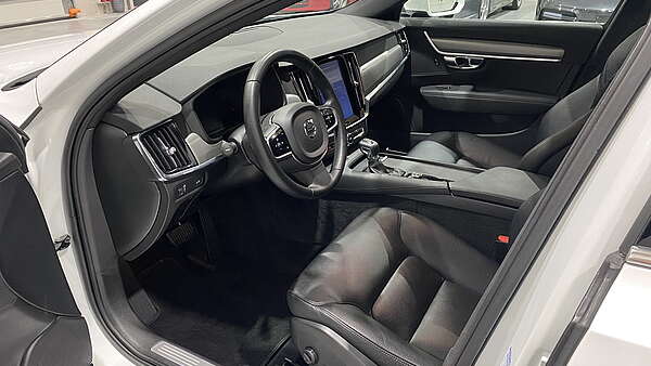 Volvo V90 D3 AWD Momentum Aut. Foto 8