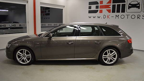 Audi A4 Avant 2.0 TDI Automatik S-Line 2015 Foto 1