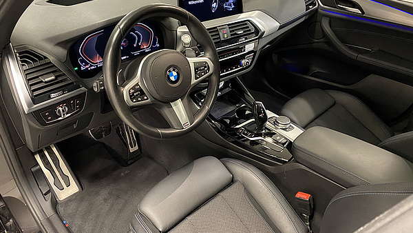 BMW X3 20d xDrive M-Paket grau Foto 15