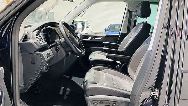 VW Multivan T6.1 Cruise DSG 2.0 TDI  4Motion Foto 9