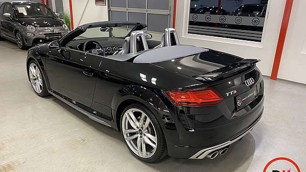 Audi TTS Roadster S-Tronic Foto 2