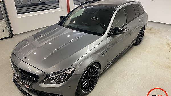 Mercedes C63 AMG T Modell Performance Foto 9