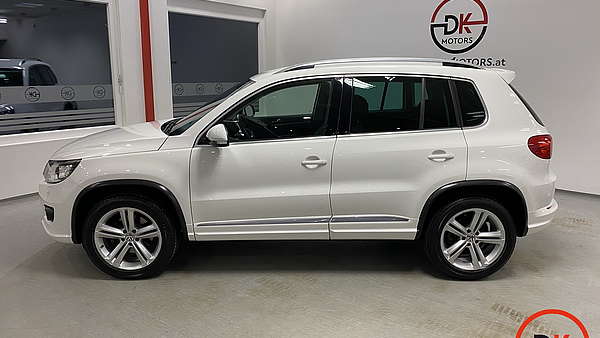 VW Tiguan 2.0 TDI DSG 4-Motion R-Line Foto 1