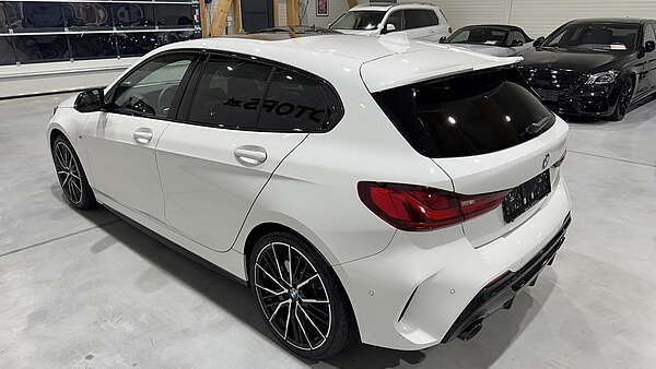 BMW M135i xDrive F40 Performance Foto 4