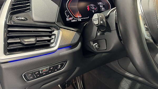 BMW X6 30d xDrive G06 M-Sport Riverside Blau Foto 22