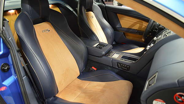 Aston Martin DBS Foto 19