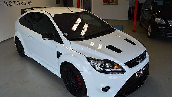 Ford Focus RS MK2 weiß / schwarz Foto 6