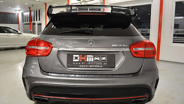 Mercedes GLA 45 AMG 4-Matic Edition 1 Foto 4