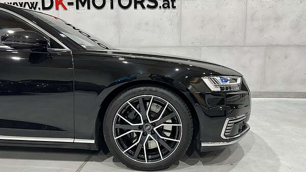 Audi A8 60 TFSI e PHEV Quattro Foto 10
