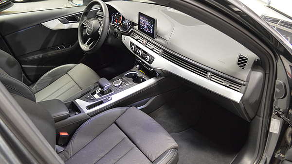 Audi A4 Avant B9 2.0 TDI S-Line grau Foto 17