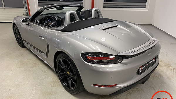 Porsche 718 Boxster PDK GT-Silber Foto 9