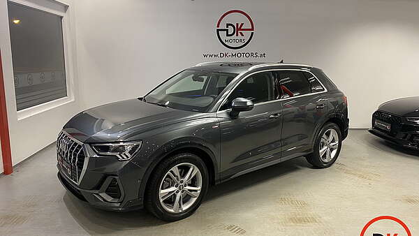 Audi Q3 40 TDI quattro S-Tronic S-Line Foto 0