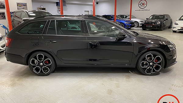 Skoda Octavia Combi RS TDI DSG 4x4 schwarz Foto 5