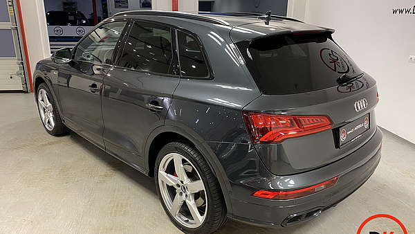 Audi SQ5 3.0 TFSI Quattro S-Tronic Foto 2