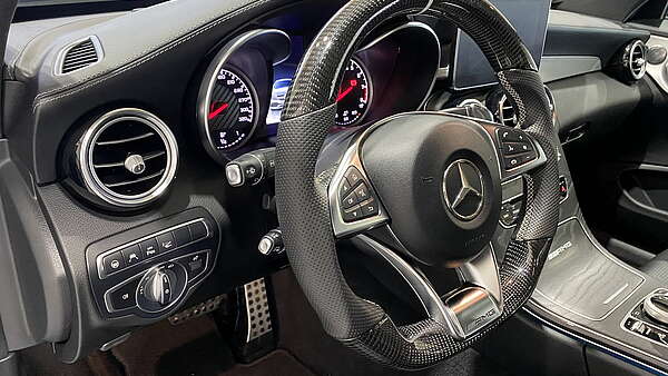 Mercedes C63 AMG Coupe (C205) Foto 14