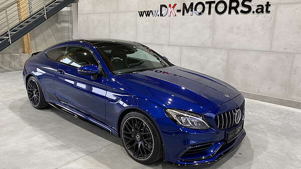 Mercedes C63 AMG Coupe (C205) Foto 1