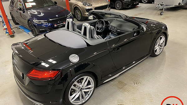 Audi TTS Roadster S-Tronic Foto 11