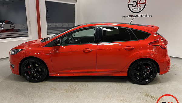 Ford Focus 1,5 Eco Boost ST-Line MK3 Foto 1