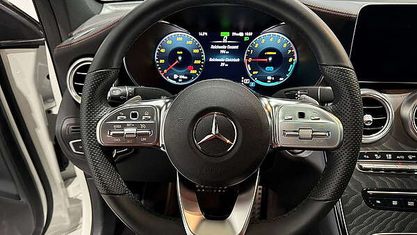 Mercedes GLC 300e Coupe 4Matic AMG Line (Facelift) Foto 20
