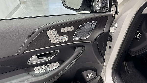 Mercedes GLE 400d 4Matic Aut. AMG Line Diamantweiß Foto 20