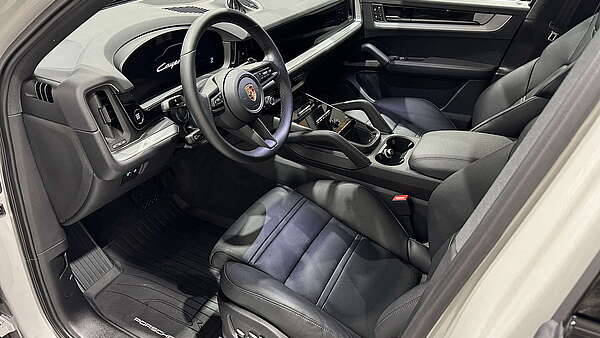 Porsche Cayenne III FL E-Hybrid Kreide Foto 12