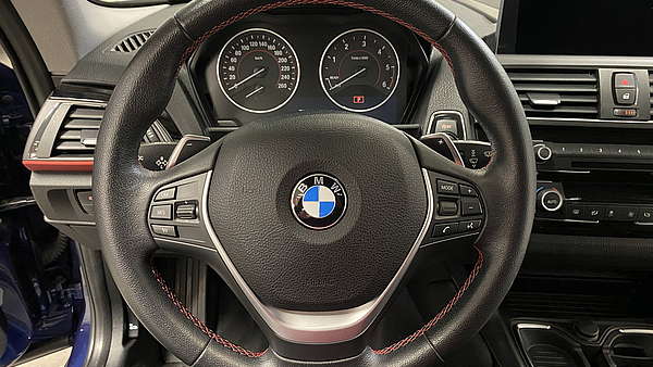 BMW 120d xDrive Sport Line Aut. Foto 18