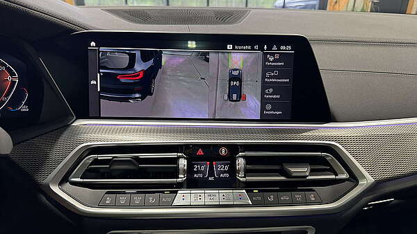 BMW X5 30d xDrive G05 M-Sport Carbon Schwarz 2022 Foto 40