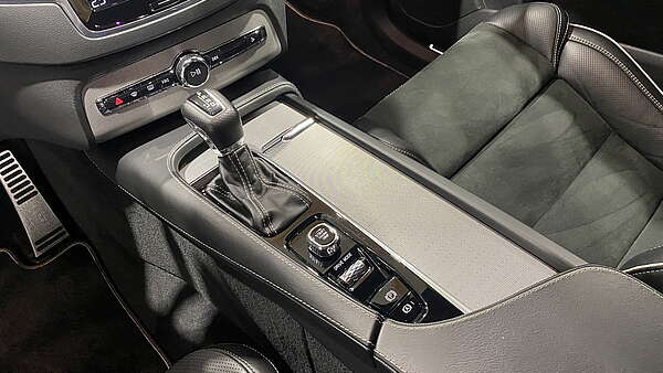 Volvo XC90 R-Design 7-Sitzer Autm. Foto 26