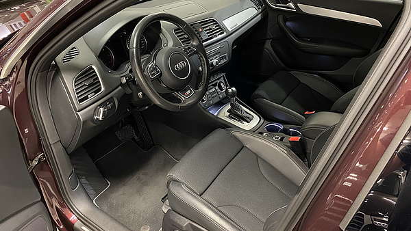 Audi Q3 Sport Quattro 2.0 TDI S-Tronic Foto 13