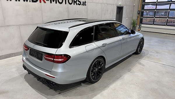 Mercedes E53 AMG T-Modell 4 Matic + Foto 2