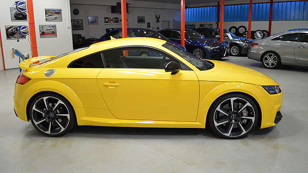 Audi TT RS S-Tronic 8S Vegasgelb Foto 6