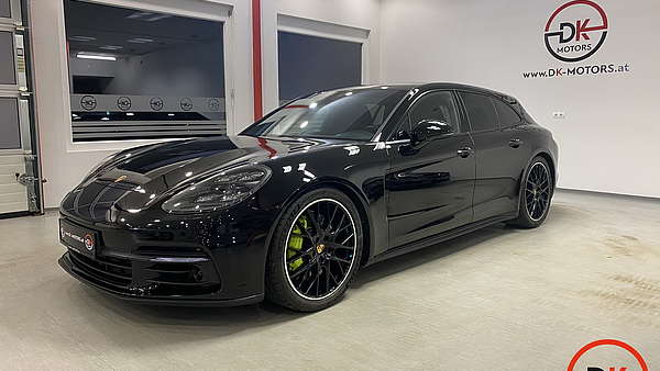 Porsche Panamera 4 E-Hybrid Sport Turismo Foto 2