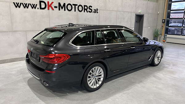 BMW 530d xDrive G31 Kombi Luxury Line Autm. Foto 2