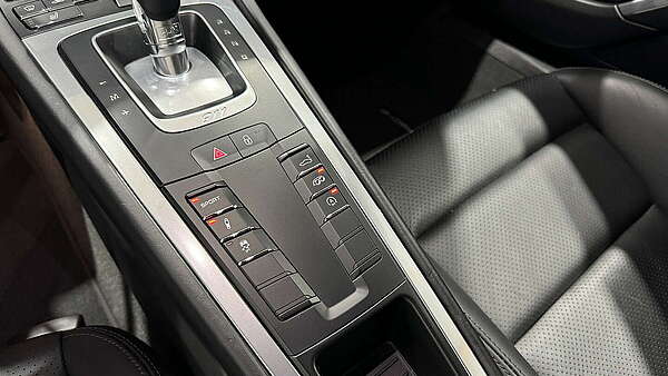 Porsche 911   991.2    Carrera 4 PDK (ohne OPF) Foto 28