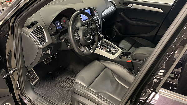 Audi SQ5 3.0 TDI Quattro Foto 14