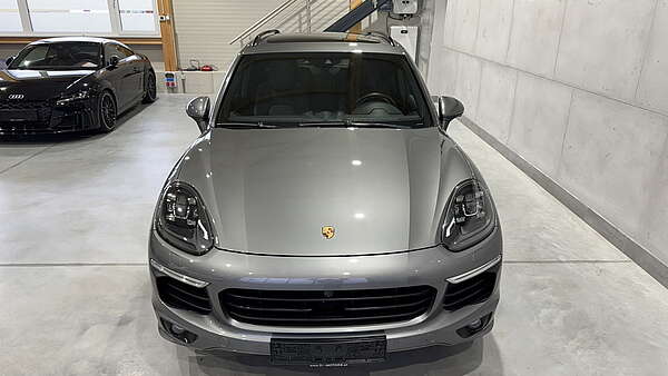 Porsche Cayenne S II FL eHybrid Meteorgrau Foto 7