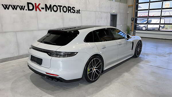 Porsche Panamera 4S Hybrid Sport Turismo 2021 Foto 2