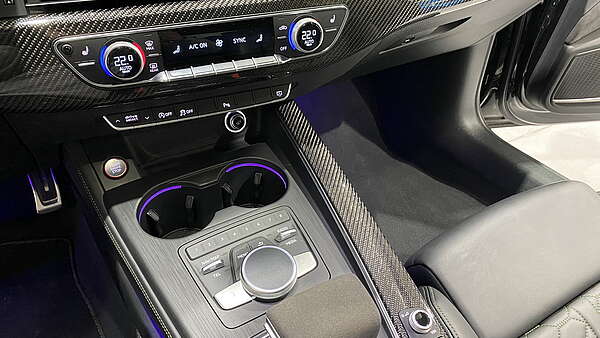 Audi RS4 Avant 2,9 TFSI B9 Exclusive Foto 18