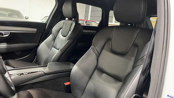 Volvo V90 D3 AWD Momentum Aut. Foto 10