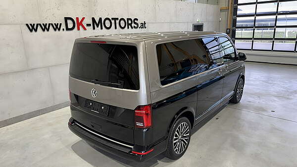 VW Multivan T6.1 2.0 TDI 4Motion DSG Highline 2022 Foto 8