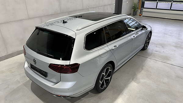 VW Passat Kombi 2.0 TDI DSG R-Line 2023 Nr.2 Foto 9
