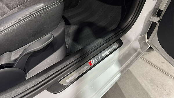 Audi A1 Sportback 1,4 TFSI S-Tronic S-Line Foto 17