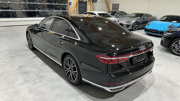 Audi A8 60 TFSI e PHEV Quattro Foto 5
